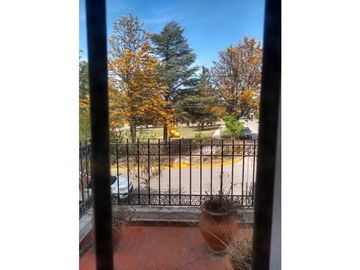 VENTA-GRAN PROPIEDAD EN JESÚS MARA-PARQUE SUIZO-CASA 3 DORM