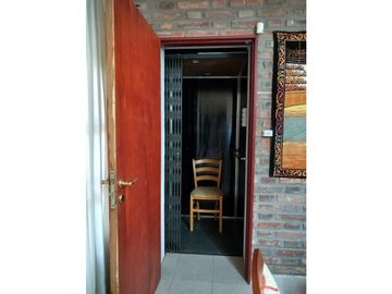 VENTA-GRAN PROPIEDAD EN JESÚS MARA-PARQUE SUIZO-CASA 3 DORM