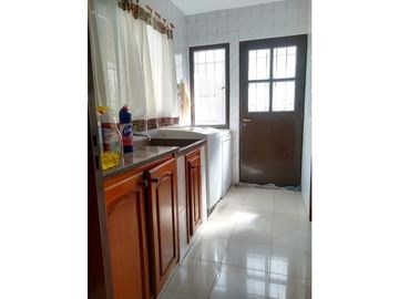 VENTA-GRAN PROPIEDAD EN JESÚS MARA-PARQUE SUIZO-CASA 3 DORM