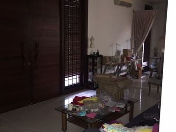Rumah Mewah 2 Lantai Pakuwon City Daerah Mulyorejo Surabaya
