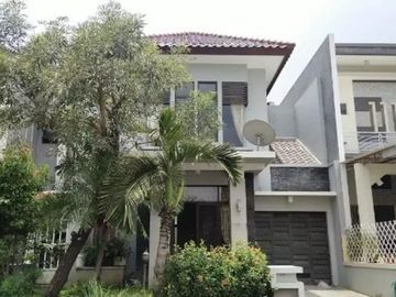 Rumah di Royal Residence Wiyung Dekat Club House Furnish