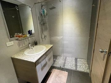 VENDO DUPLEX PENTHOUSE EN MONTESERRIN - NORTE DE QUITO