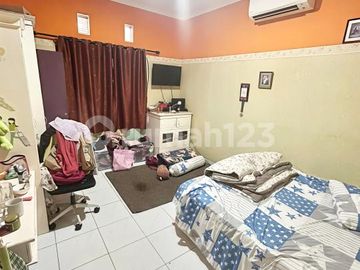 Dijual Rumah Bagus SHM Hadap Barat 2 Lantai 6 KT di BSD Puspita Loka Tangerang