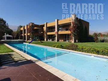 Casa en Venta en Chicureo / Piedra Roja