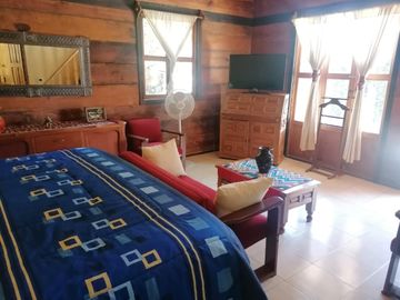 Cabaña campestre en privada arbolada