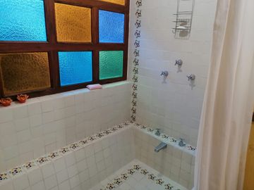 Cabaña campestre en privada arbolada
