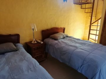 Cabaña campestre en privada arbolada