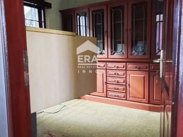 Rumah lingkungan nyaman Turangga Lengkong Bandung Posisi depan taman Perumahan