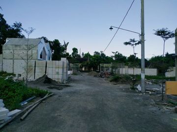 RUMAH MURAH KONSEP SCANDINAVIAN DI KAWASAN RAMAI AKSES MUDAH
