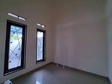 RUMAH MURAH KONSEP SCANDINAVIAN DI KAWASAN RAMAI AKSES MUDAH