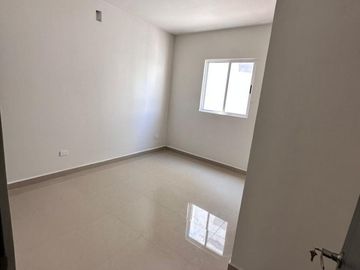 CASA EN VENTA EN LA ENCOMIENDA - ESCOBEDO