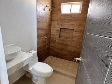 CASA EN VENTA EN LA ENCOMIENDA - ESCOBEDO