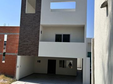 CASA EN VENTA EN LA ENCOMIENDA - ESCOBEDO