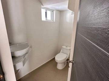 CASA EN VENTA EN LA ENCOMIENDA - ESCOBEDO