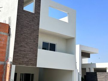 CASA EN VENTA EN LA ENCOMIENDA - ESCOBEDO