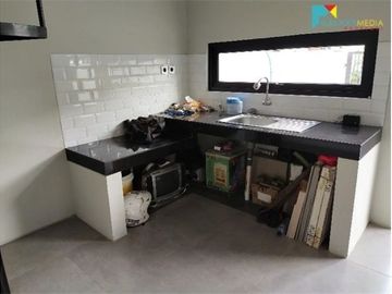 Di jual cepat rumah baru di Pekayon dekat Mall Grand Galaxy