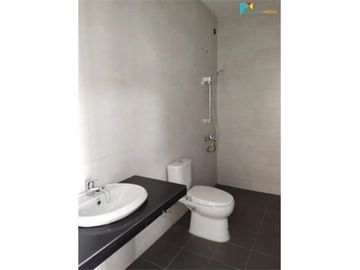 Di jual cepat rumah baru di Pekayon dekat Mall Grand Galaxy