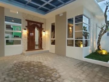 Rumah Villa Minimalis Modern, jalan tajem