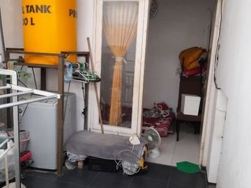 Rumah Perum Gunung Anyar 675juta