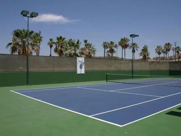 Departamento a pasos del mar, alberca, gimnasio y cancha de tennis, en venta  co