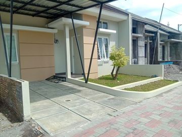 DIJUAL RUMAH MINIMALIS SIAP HUNI HARGA TERJANGKAU DI KEBONARUM PLUNENG