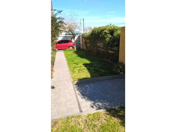 CHALET DE 5 AMBIENTES CON QUINCHO EN CHAUVIN - Toma menor valor -