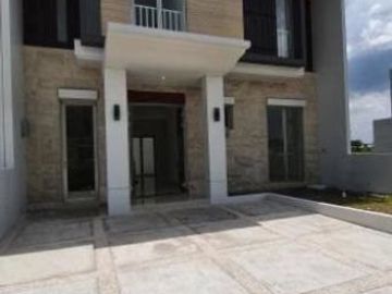 Rumah Gress Greenland Residence , Strategis