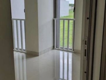 Rumah Gress Greenland Residence , Strategis