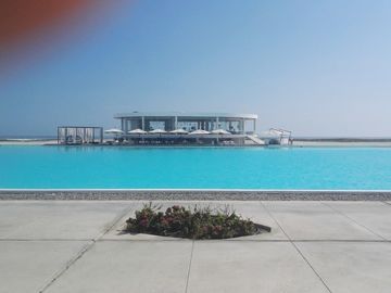 VENTA TERRENO ESQUINA DE 450M2 EN PRIMERA FILA EN PLAYA LA JOLLA