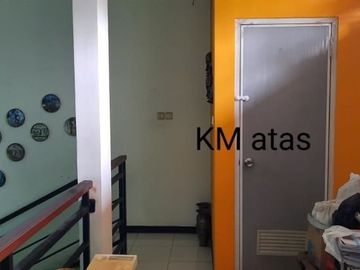Rumah Second Butuh Renov Wisma Kedung Asem, Selangkah Akses Raya MERR, One Gate System