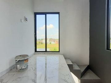 Rumah minimalis 2 lantai dekat Pamela 7