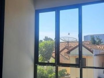 DIJUAL Rumah Taman Puspa Raya Bangunan 2lt Baru Gress