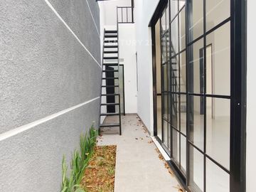 Rumah Mewah Posisi Hook Di Area Bintaro Rn 17190