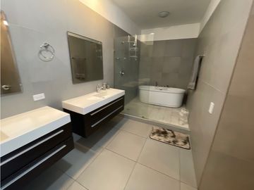 PH YACHT CLUB - APARTAMENTO EN VENTA - AVENIDA BALBOA - PANAMA
