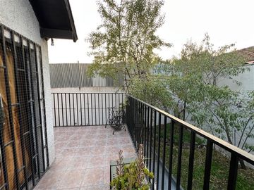 Casa en venta de 5 dorm. en Peñalolén