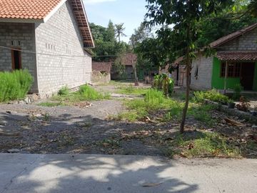 Bumi Prambanan: Rumah Baru Klasik Modern Tipe 100/250 Utara Pabrik SGM