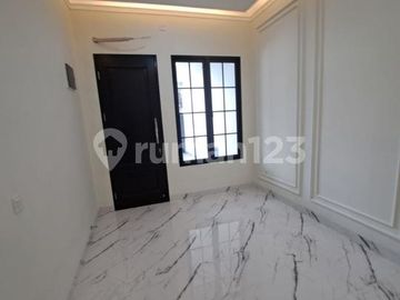 Rumah Cantik dan Mewah, Brand New 2 Lantai Nusaloka BSD