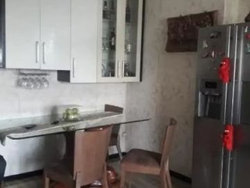Apartement Full Furnish Taman Beverly Sukomanunggal Surabaya