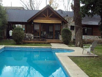 Cabaña Estilo Bariloche en Venta en El Carmencito !!
