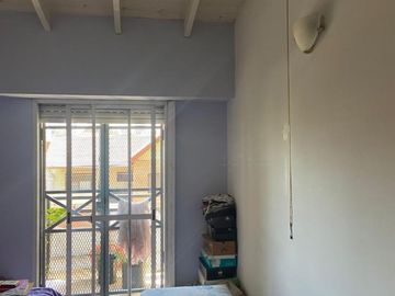 PH 3 AMB EN DUPLEX , PRIMER PISO POR ESCALERA