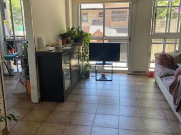 PH 3 AMB EN DUPLEX , PRIMER PISO POR ESCALERA