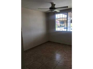 VENDO CASA EN ARRAIJAN JUAN DEMOTENES BRISAS DEL GOLF 3R
