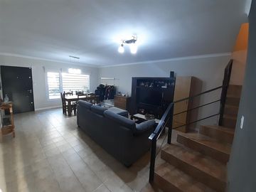 DUPLEX EN VENTA, 3 DORMITORIOS 3 BAÑOS