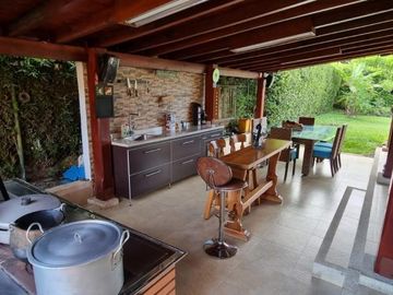 casa en arriendo en pance. Cod A4677