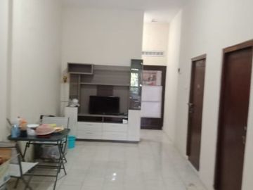 Dijual Cepat Rumah Siap Huni Strategis Di Jl. Gubeng Kertajaya, Surabaya