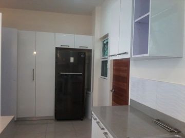 6 Bedrooms Spacious House in Banilad Area Cebu City