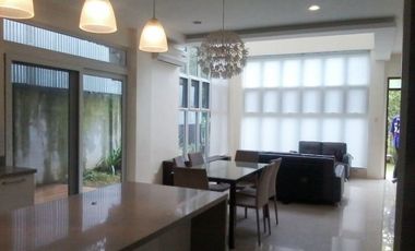 6 Bedrooms Spacious House in Banilad Area Cebu City