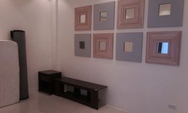 6 Bedrooms Spacious House in Banilad Area Cebu City