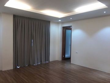 6 Bedrooms Spacious House in Banilad Area Cebu City