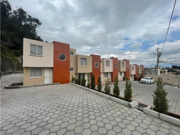 CASAS EN VENTA EN LA CIUDAD DE IBARRA SECTOR UNIVERSIDAD CATOLICA AN